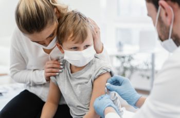 Benefícios da vacinação infantil: protegendo os pequenos da gripe